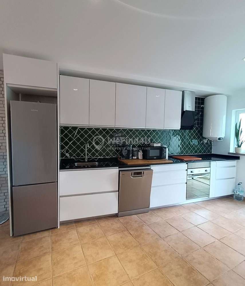 Moradia T3 totalmente renovada e equipada em Gáfete-5