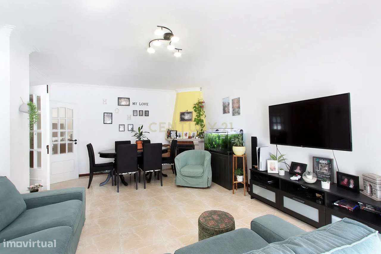 RESERVADO - Sintra - Tapada Mercês, Apartamento T2+1 com boas áreas - Grande imagem: 2/24