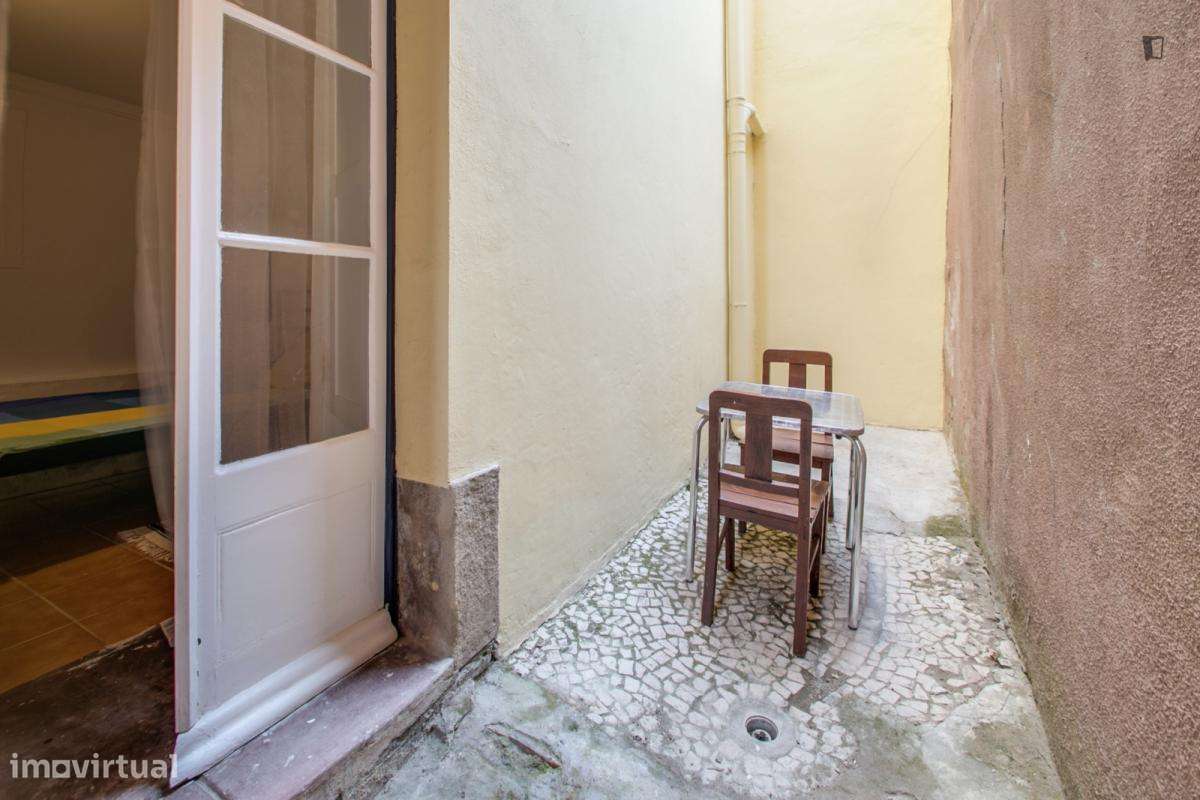 Quarto - localizado em Picoas Lisbon - Grande imagem: 4/7