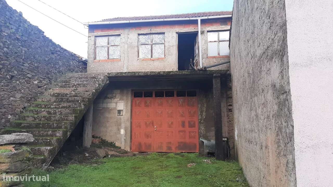 Moradia T3 em Macedo do Mato, Bragança - Grande imagem: 2/23