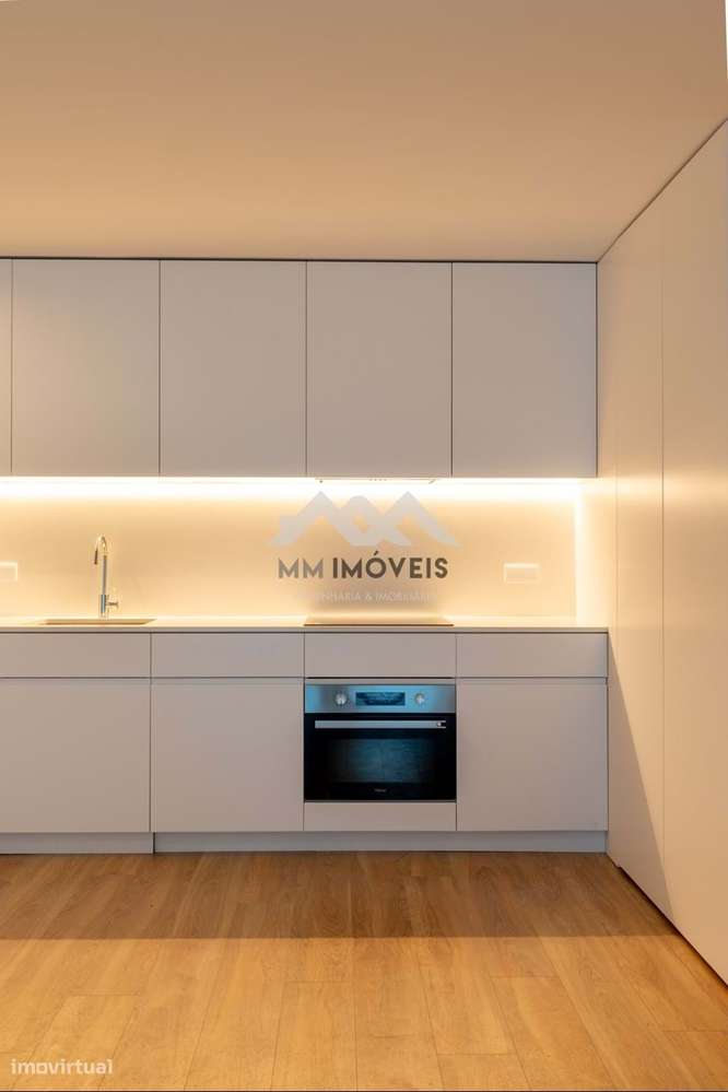 Apartamento T2 | Nova Construção | Varanda | Garagem | Campanhã| Espaç-6