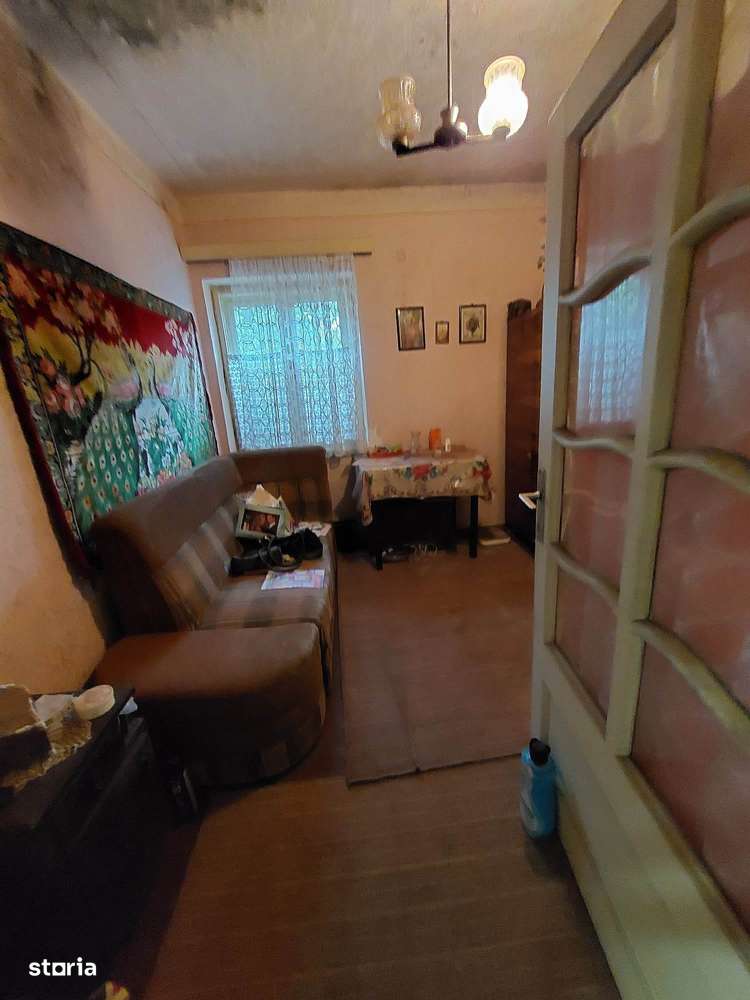 RAMDA,Casa de vanzare 3 camere S+P zona Rogerius teren 587-13