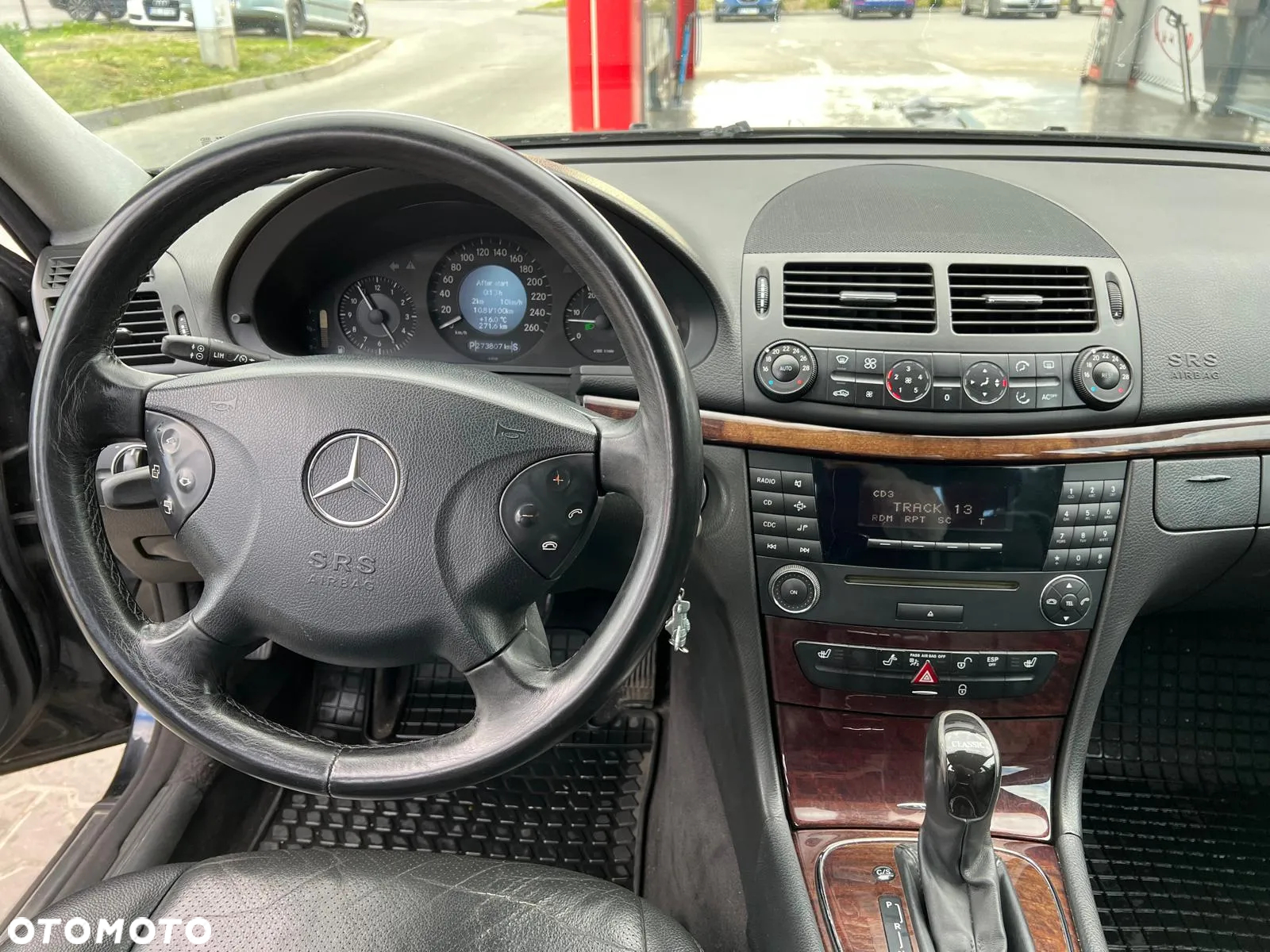 Mercedes-Benz Klasa E 320 CDI Elegance - 15