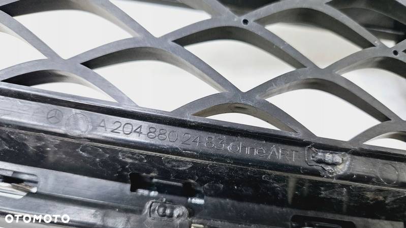 GRILL ATRAPA MERCEDES C-KLASA W204 LIFT 6.3 AMG - 9