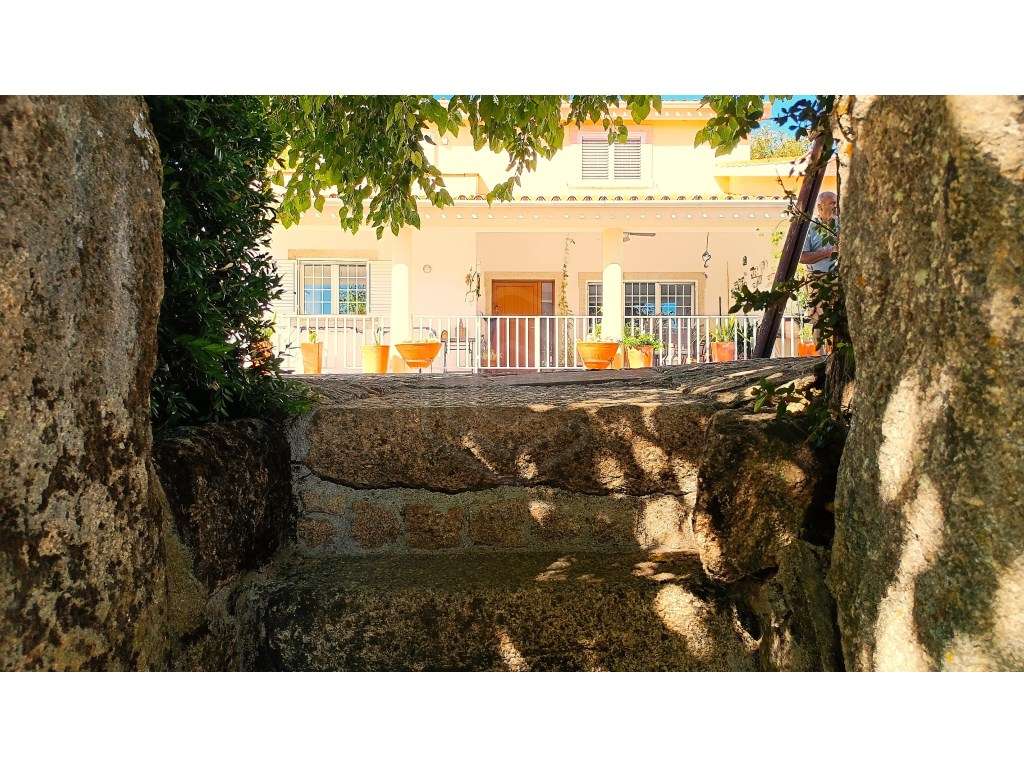 M ORADIA T3 COM PISCINA COBERTA , QUINTAL E 2 GARAGENS, BELMONTE, B...-25