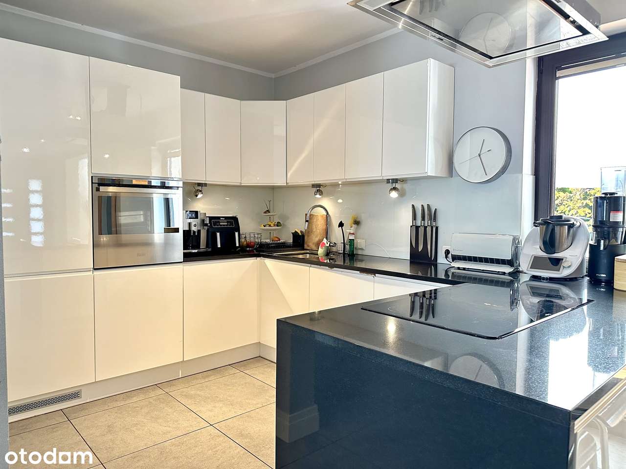 Wyjątkowy dom z ogrodem i fotowoltaiką w Rokietnicy – wysoki standard - Pełny obrazek: 4/20