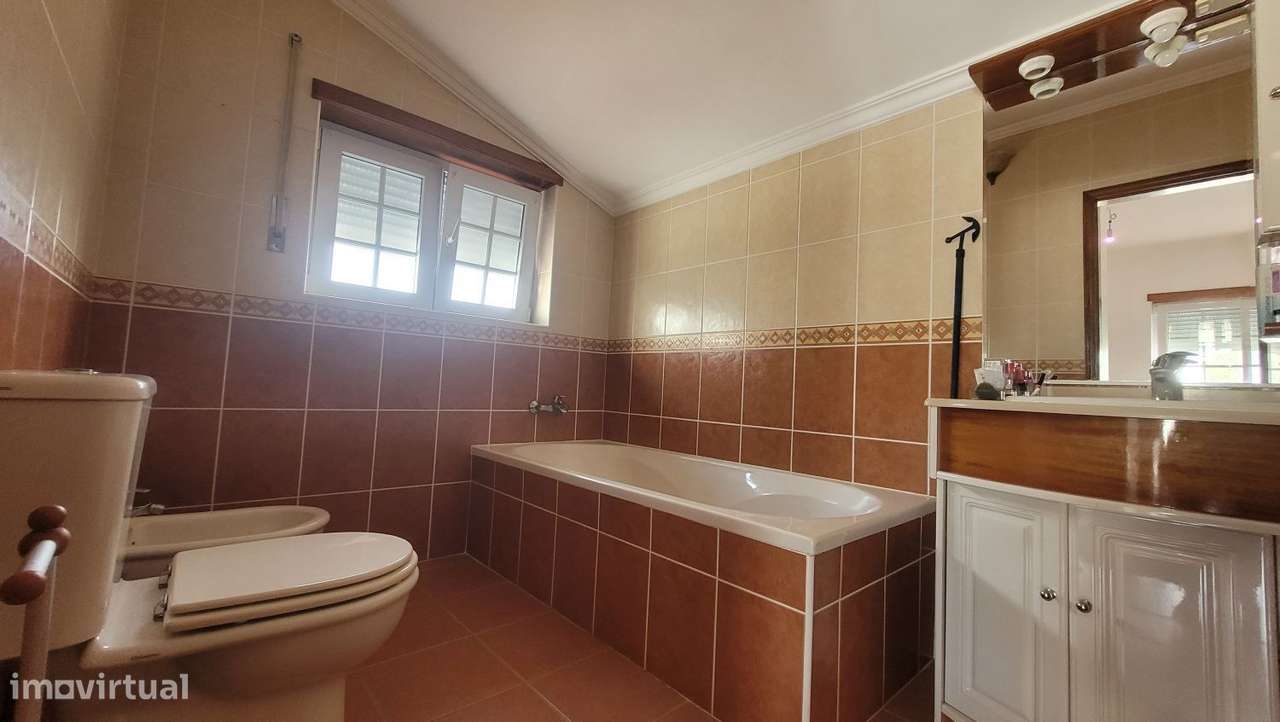 Moradia T4 com piscina na Figueira da Foz-17