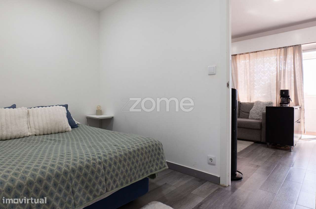 Apartamento T1+1 à venda Monte Abraão-11