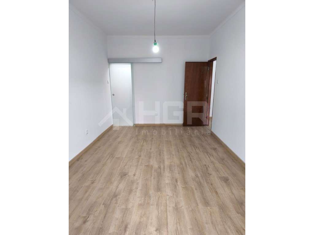 T3 | RENOVADO | 2 CASAS DE BANHO | ALTO SEIXALINHO-24