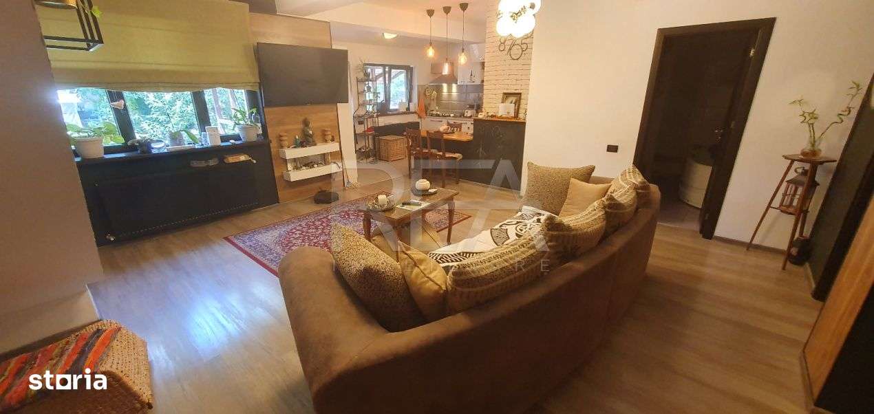 2 case si curte individuala la 400 de metri de statia de metrou Dristo - Imagine principală: 4/19