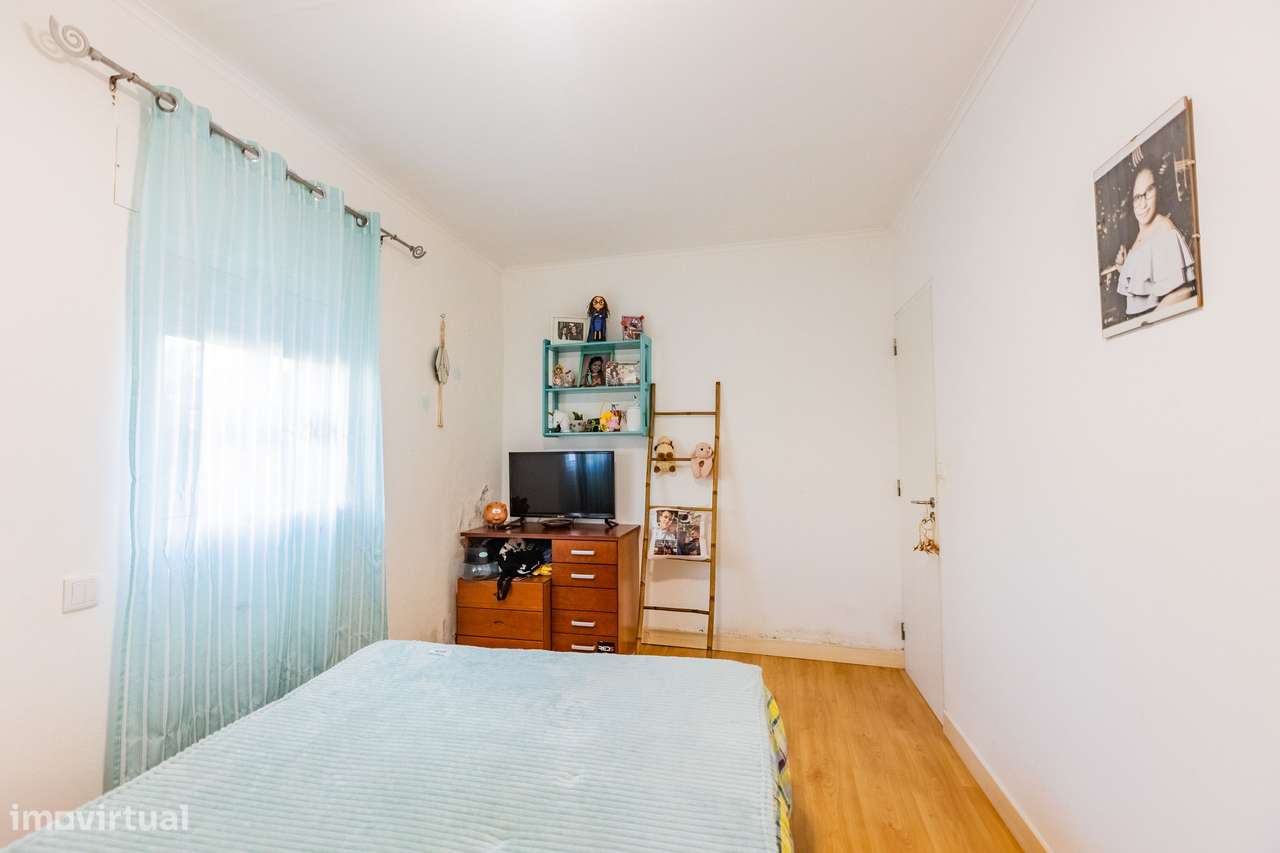 Moradia T3 - Fenais da Luz-10