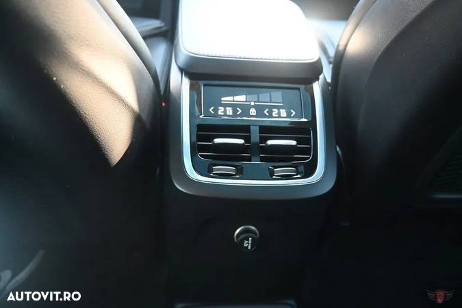 Volvo XC 90 T8 AWD Twin Engine Geartronic Inscription - 26