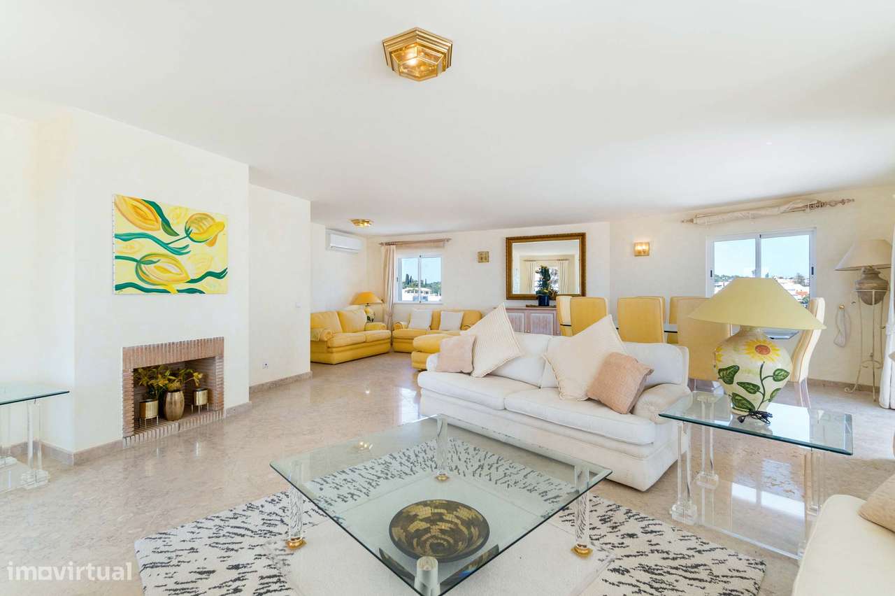 Penthouse Excecional com Amplo Terraço e Vistas Panorâmicas para o Mar-11