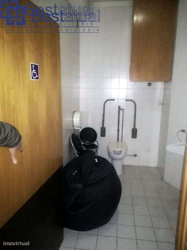 Café-Snack-Bar-300 m2-C/Possib. de Permuta-Marquês Sá da Bandeira-9