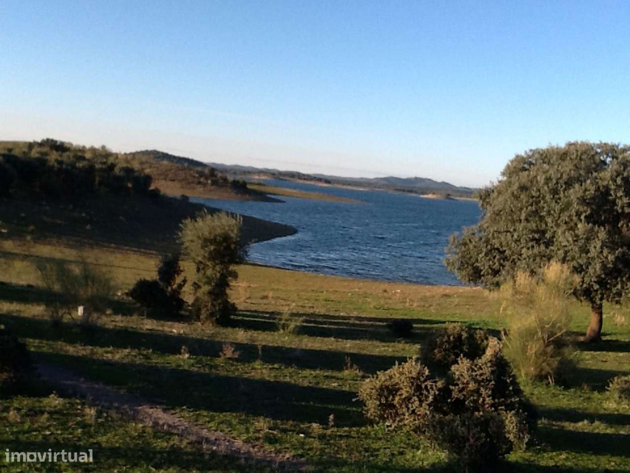 Herdade Mourão 80,44 ha banhada pelas águas do Alqueva-4