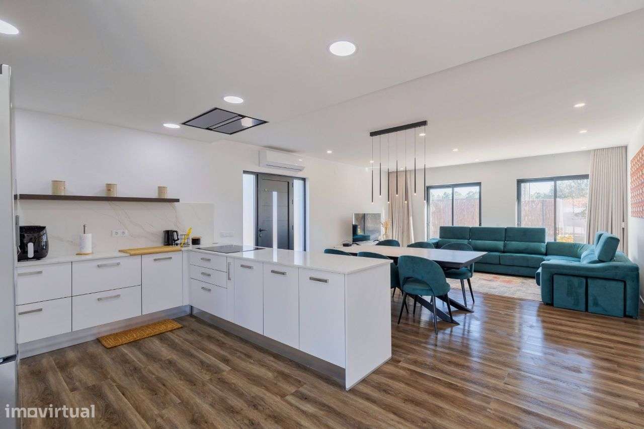 4-bedroom villa with pool near the beaches - Grande imagem: 5/17