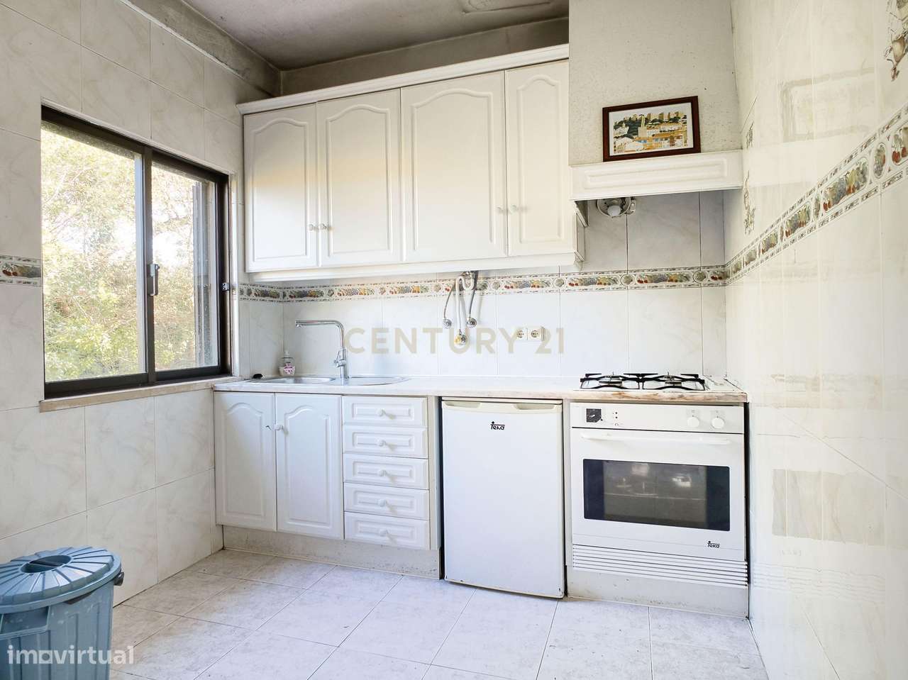 Casa com charme, vista mar e muito potencial-15