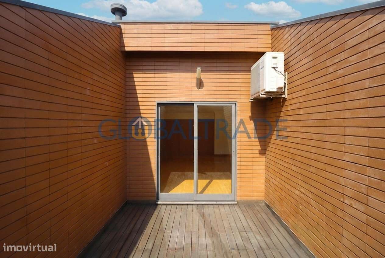 Duplex T2+1 com vista mar em Canidelo-32