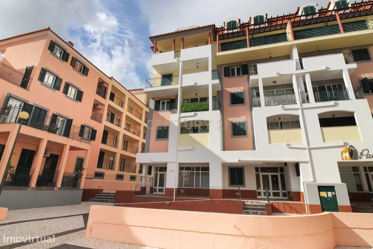 T2 no Centro do Funchal com Varandas e Vistas Amplas sobre a Cidade - Grande imagem: 5/36