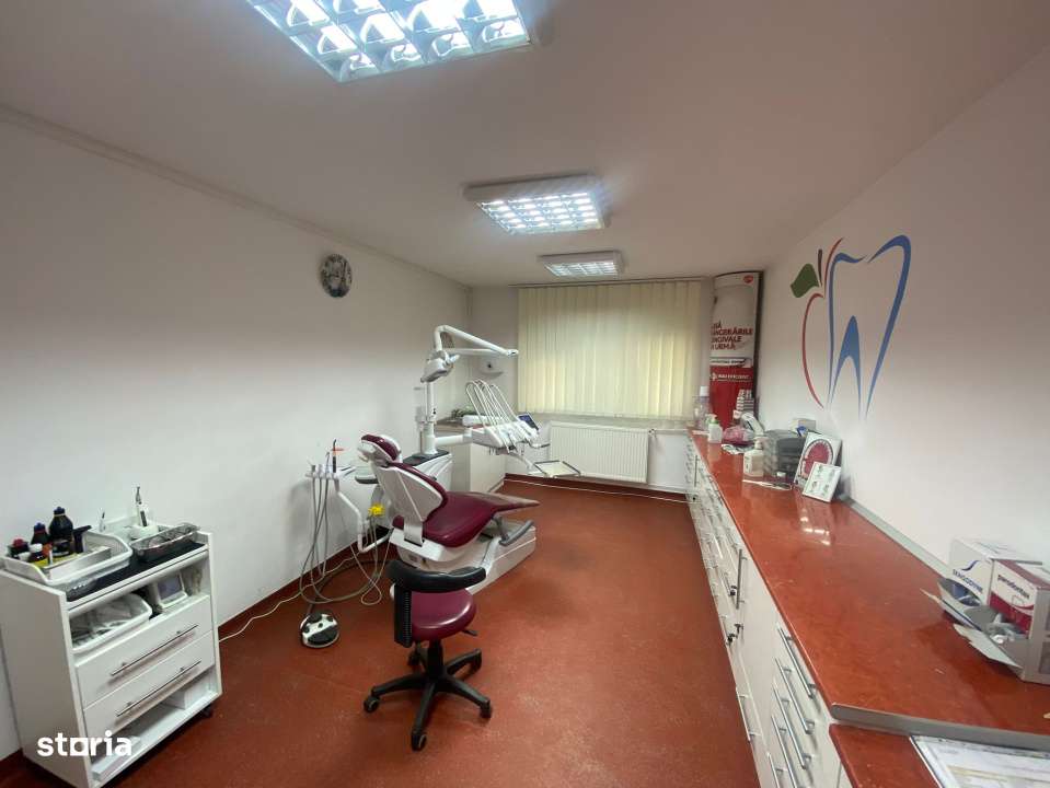 Se vinde 1/2 din Cabinet stomatologic, parter, 42,88mp, antifonat soni - Imagine principală: 1/12