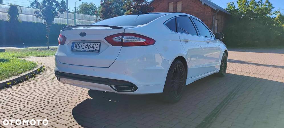 Ford Fusion 2.0 EcoBoost Titanium - 5