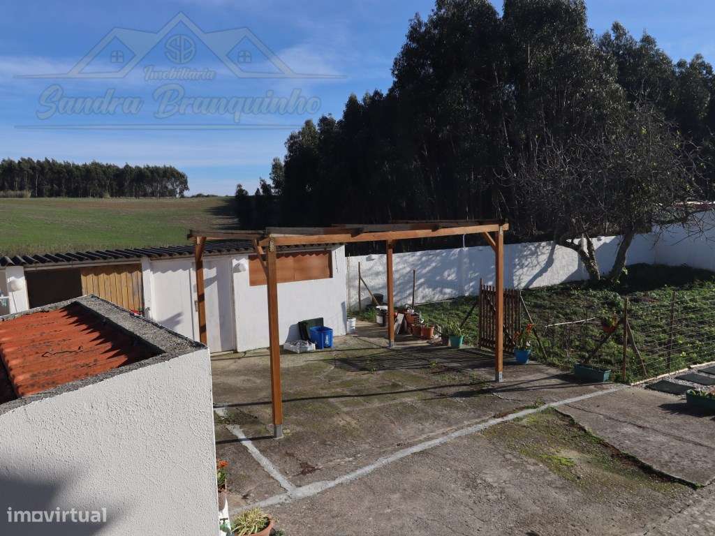 Moradia T3 em lote de 2800m2-50