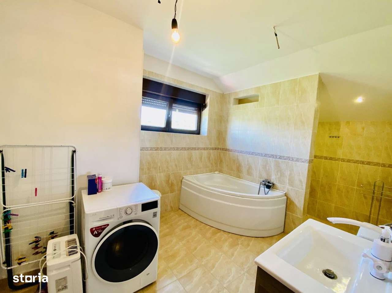 Casa individuala - 5 camere, 135 mpu, teren 372 mp - Imagine principală: 5/8