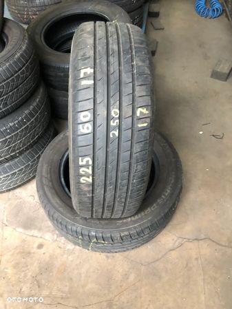 225/60x17 Hankook - 1