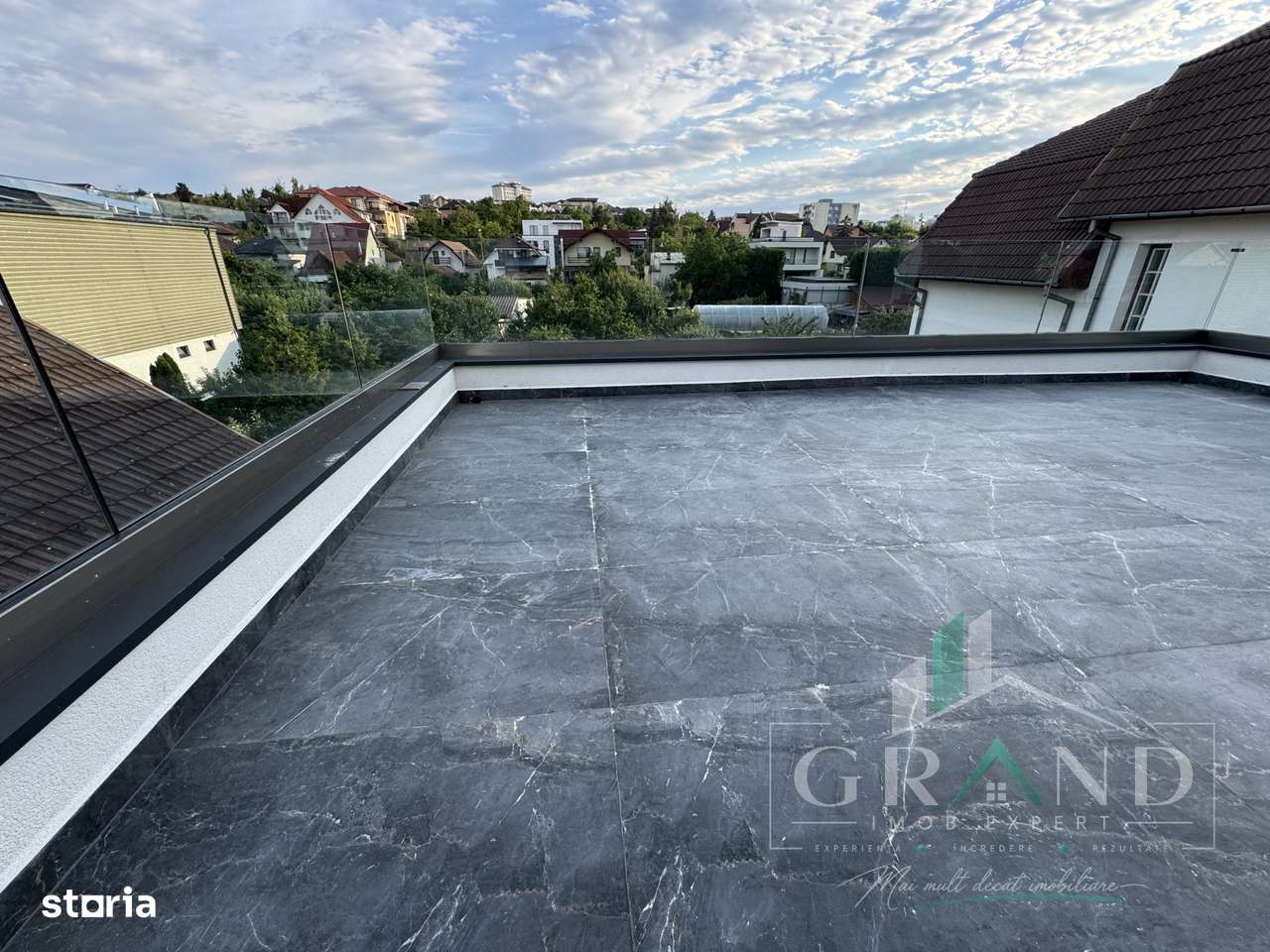 Apartament exclusivist in Andrei Muresanu | 75 mp + 48 mp terase