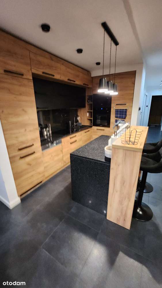 Nowoczesny dom z garażem i klimatyzacją-6