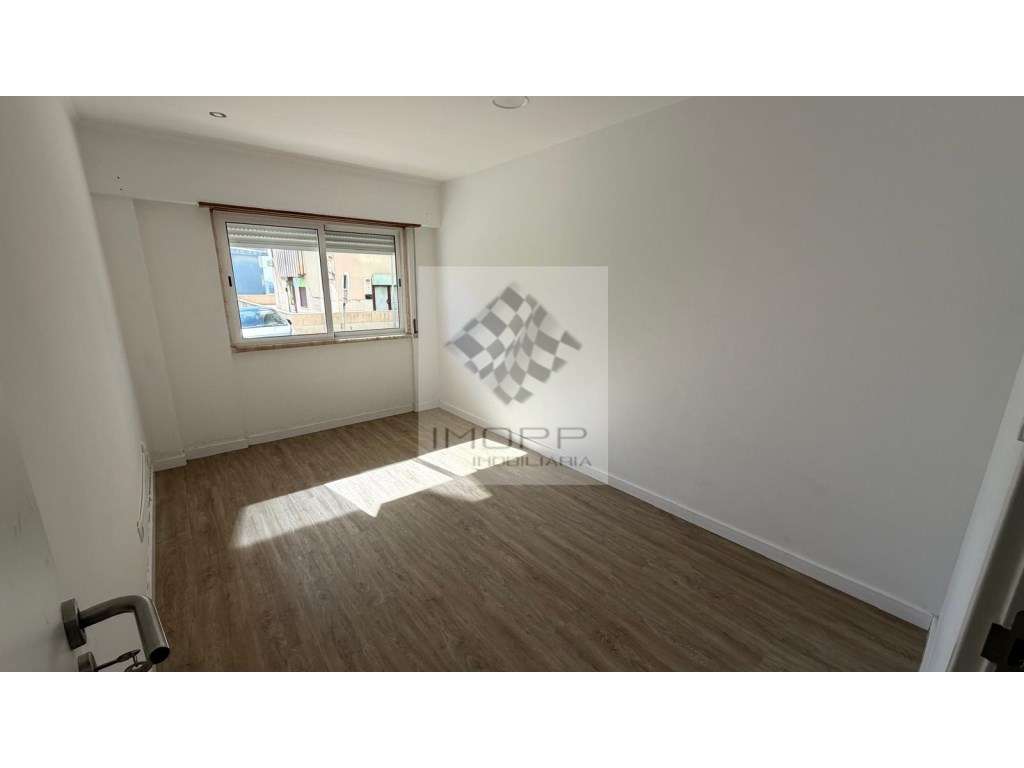 Apartamento T3 na Ramada - Conforto, Funcionalidade e Excelente Loc...-15