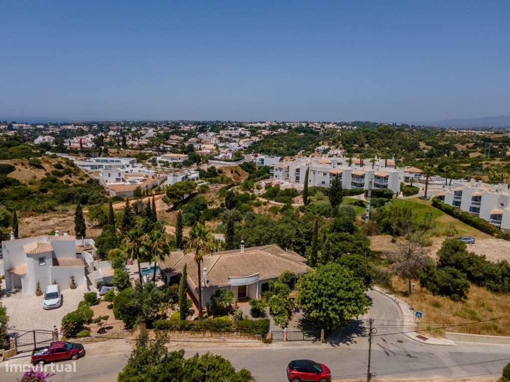 Moradia T3 Renovada com Piscina e Jardins Privados, a Dois Passos d...-43