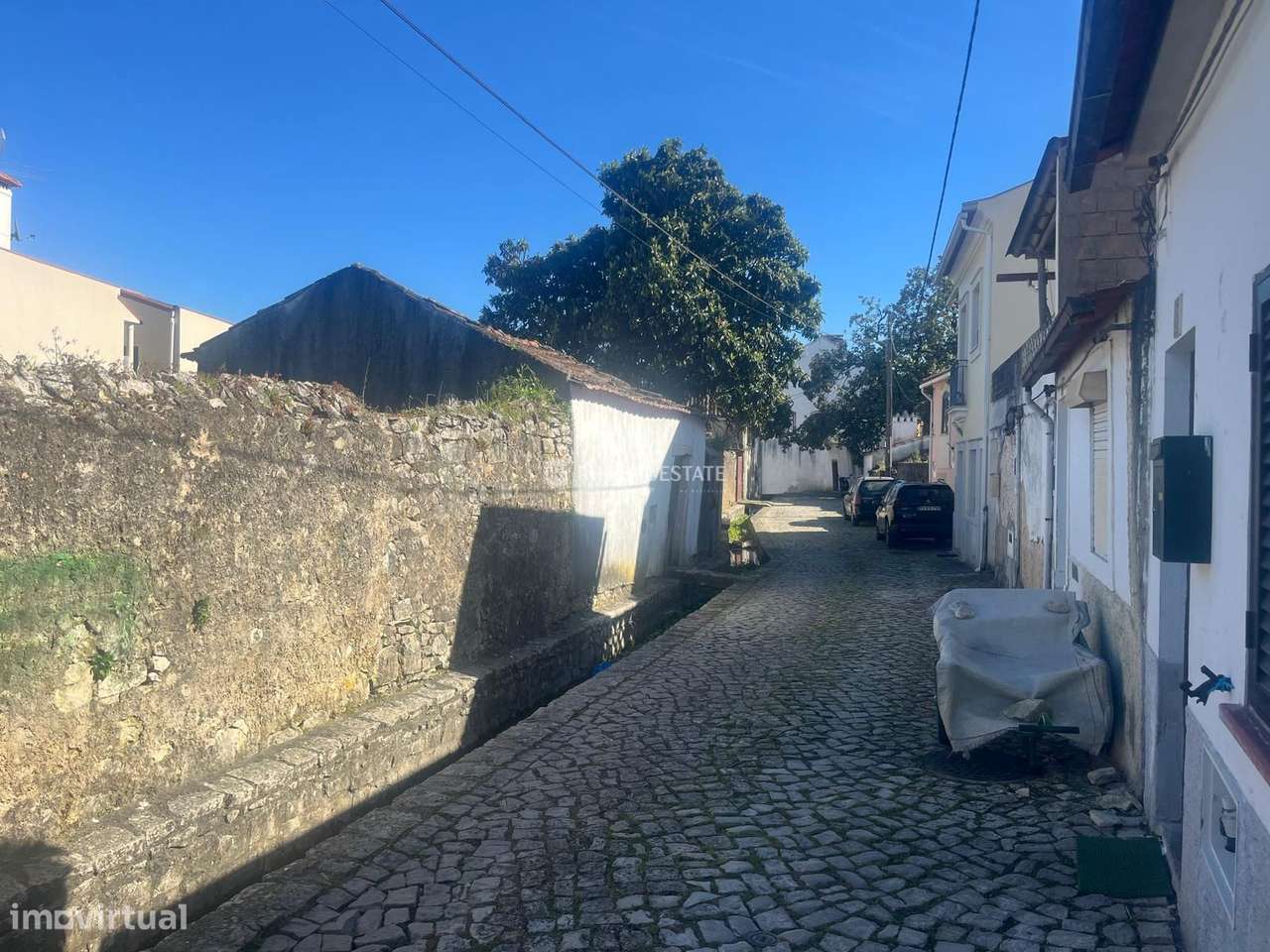 Terreno Urbano com Excelente Potencial de Construção no Centro de Ançã-3