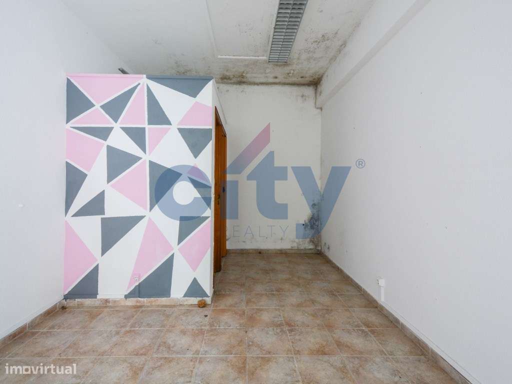 Espaço Comercial em Galeria -Mercês, Sintra - Ótimo Investimento-6