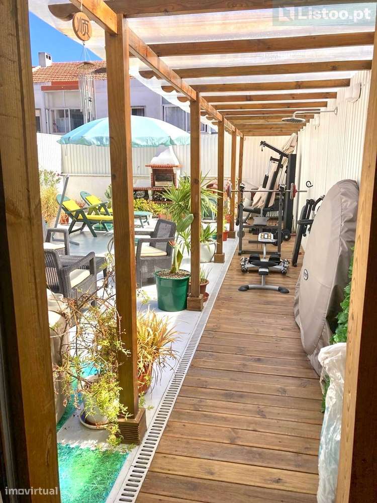 Apartamento T5 renovado e com terraço - Queluz-31