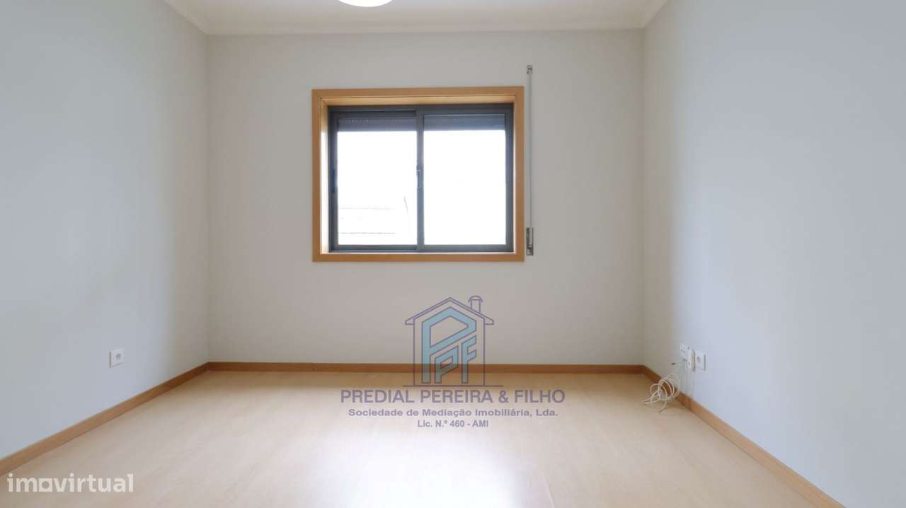 Apartamento T2  com Terraço - Baguim / Igreja-17