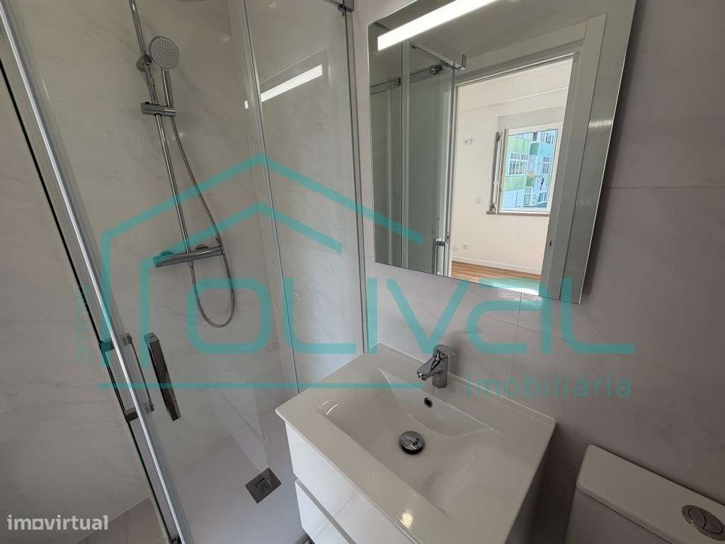 Alverca apartamento de Tipologia T3 totalmente renovado-21