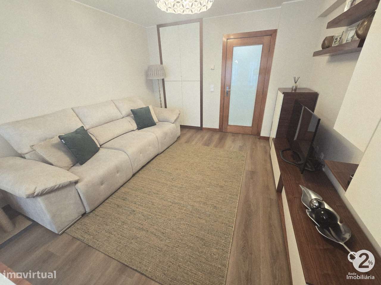 Apartamento T2 em Custóias ( Avilhó )-10