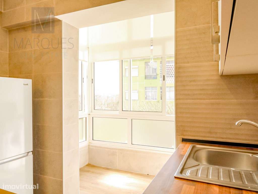 Apartamento T1 no Pragal - Grande imagem: 5/14