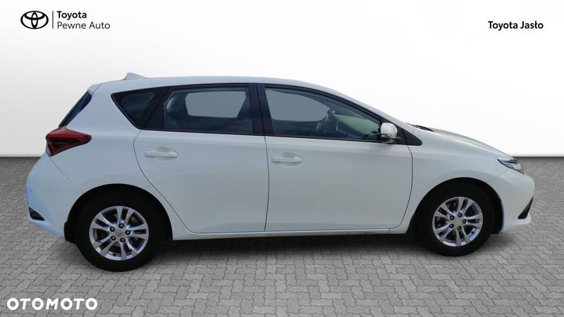 Toyota Auris 1.33 VVT-i Active - 4