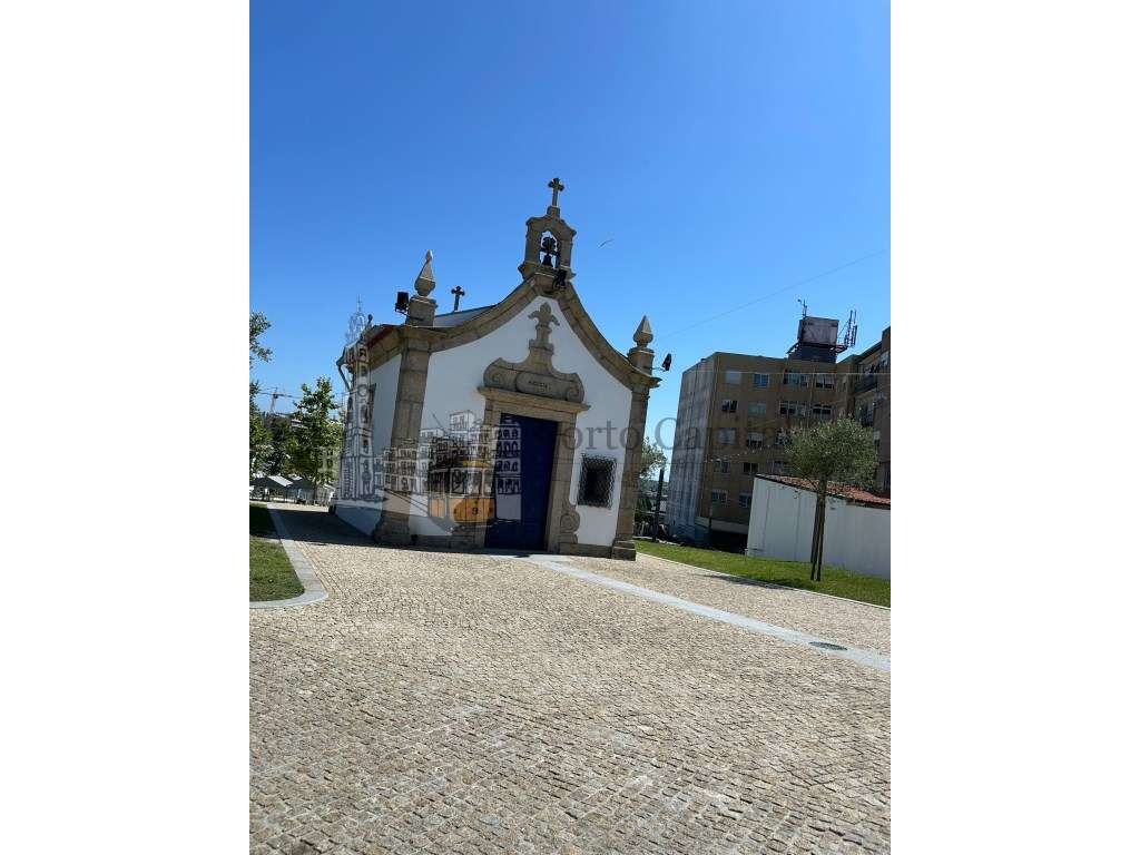 EXCELENTE, AMPLA E BEM LOCALIZADA MORADA TRIPLEX T4 NA MAIA. - Grande imagem: 4/20