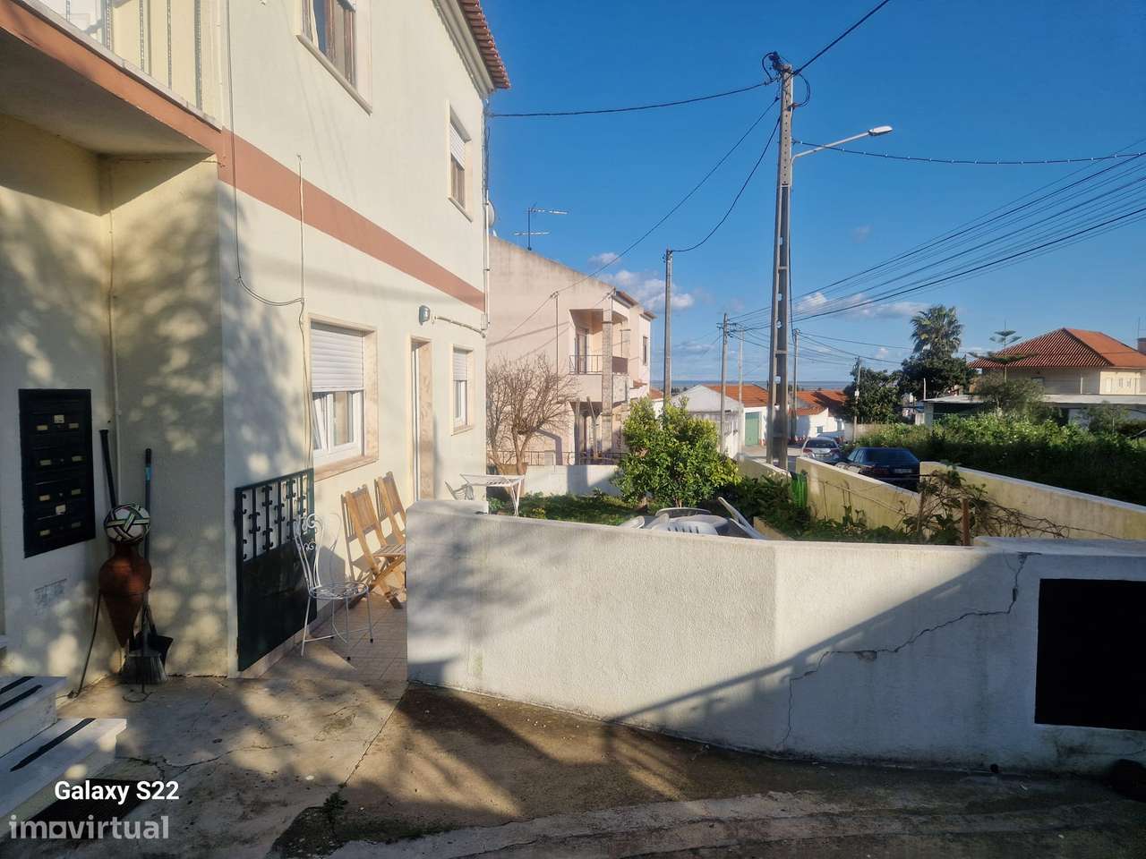 Moradia com 4 frações 2xT3 2 2x T2, terreno vista de rio e natureza-17