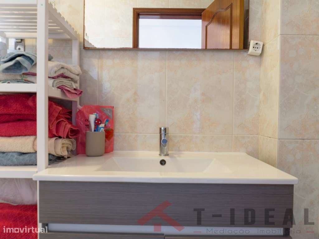 Exclusivo ! Moradia T3 com Vista Mar e Jacuzzi, a 2 Minutos da Prai...-9
