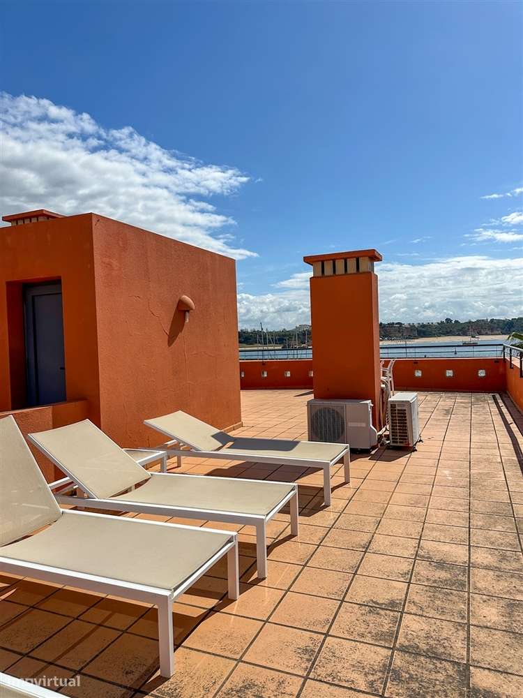 Apartamento T2 com Vista Mar e Rio na Marina da Praia da Rocha – Porti-35