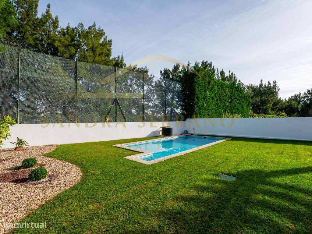 Moradia T5+1 Renovada com jardim, piscina e garagem localizada na Q... - Grande imagem: 3/39