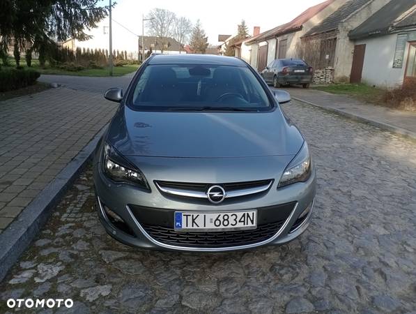 Opel Astra IV 1.6 CDTI Cosmo - 12