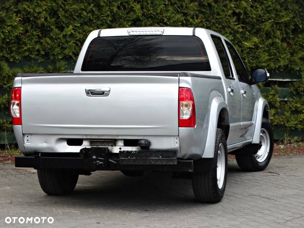 Isuzu D-Max 4x4 Double Cab Custom - 11