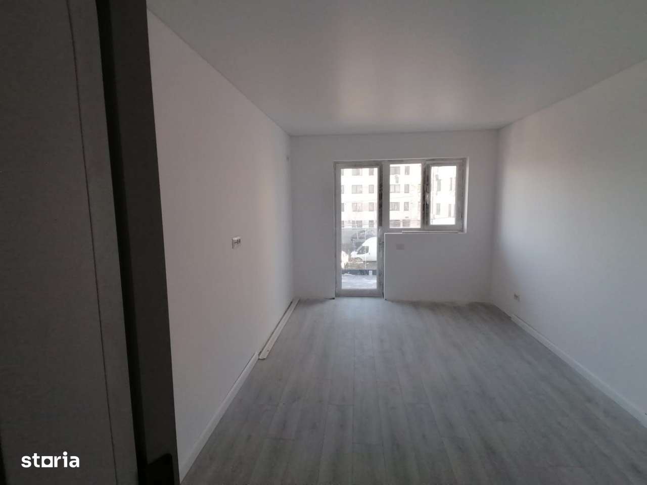 Apartament 3 Camere Decomandat - Imagine principală: 2/5