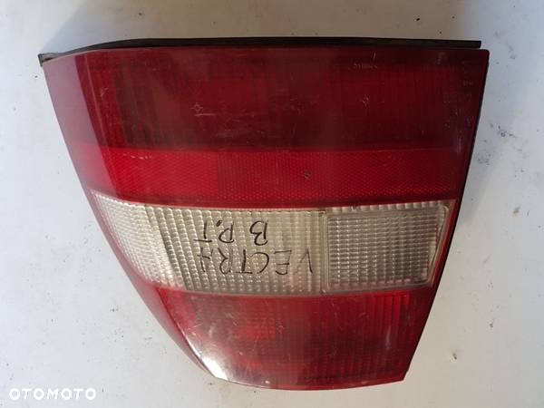 lampa prawa tył vectra b sedan - 1