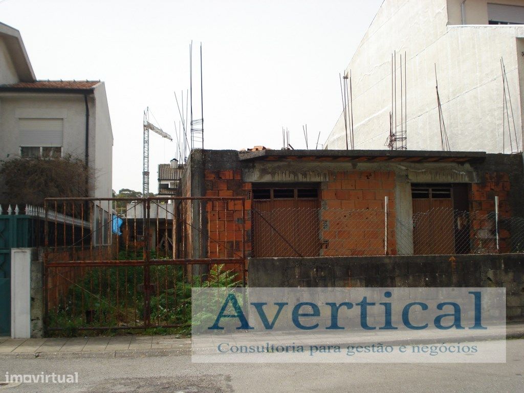 Lote Moradia - 300m2 (Matosinhos)